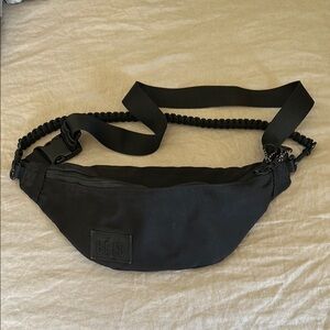 BEIS Black Crossbody Bag with Adjustable Strap